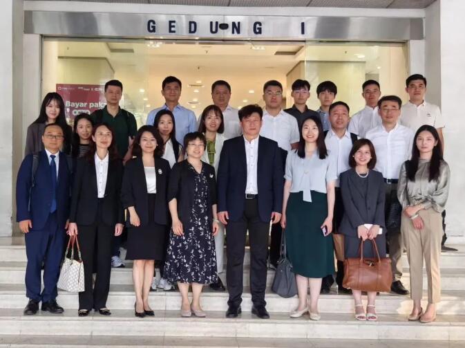 佛山市商务局组团参加印尼瓷砖反倾销案件听证会